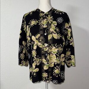 ERIN LONDON Black and Green Patterned Blouse